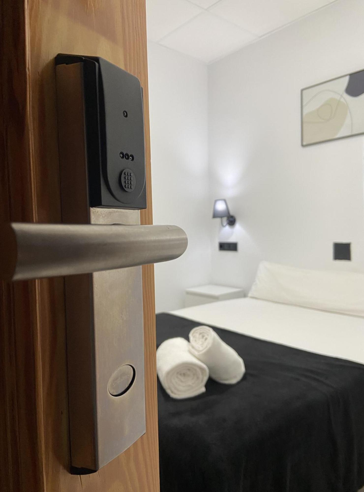 Sleep&Go Hotel Alicante Luaran gambar