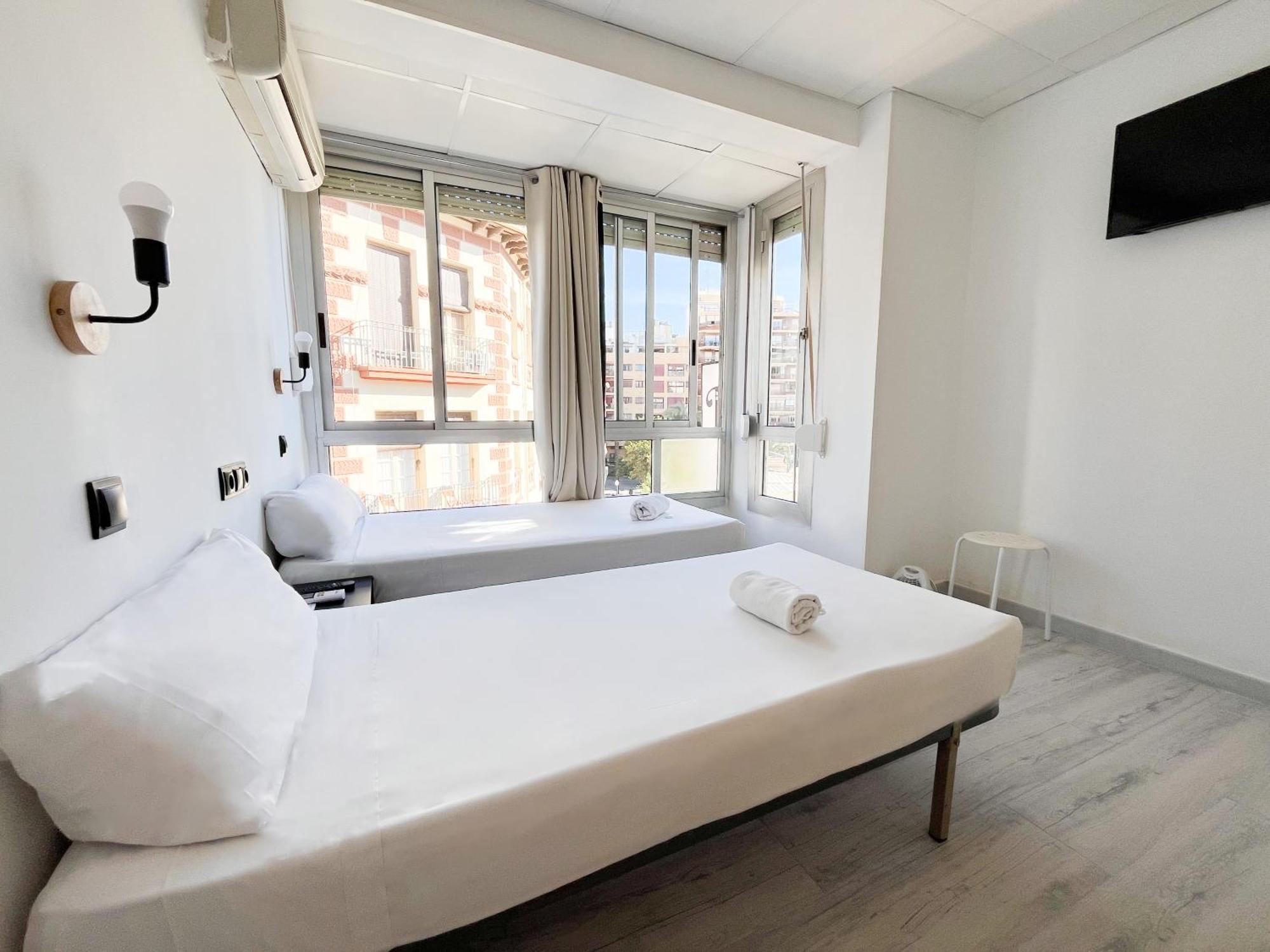 Sleep&Go Hotel Alicante Luaran gambar